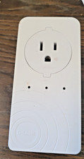 D-Link DHP-P338AV PowerLine AV 500 3-Port Passthrough Adapter picture