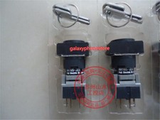 1PCS Fuji Electric AH165-J2A11A Key SELECTOR SWITCH picture