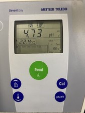 Mettler Toledo SevenEasy pH Conductivity meter set w/ probe and stand Seven Easy picture