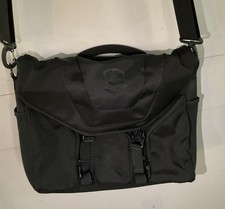 VICTORINOX SWISS ARMY MESSENGER LAPTOP BRIEF CASE TRAVEL BAG BLACK 16”x12” picture