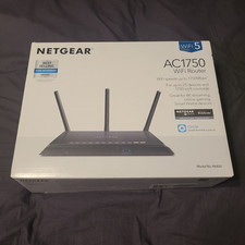 Netgear Nighthawk AC1750 Smart WiFi Router (R6700)  picture