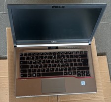 Fujitsu Lifebook E746 14