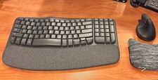 Logitech Wave Keys & Lift Vertical Mouse Combo Graphite picture