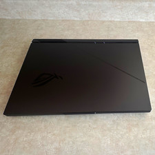 ASUS ROG Strix G18 G814, 64gb ram, 2tb storage, Ryzen 9, 240hz display picture