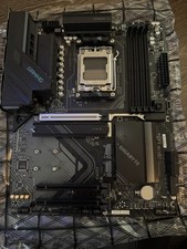 GIGABYTE X870 GAMING WIFI6 AM5 *PRISTINE CONDITION picture
