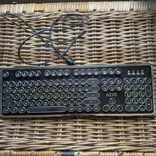 Azio MK Retro Keyboard Black picture