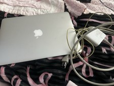 Apple MacBook 13