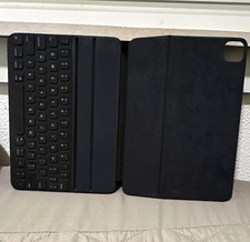 Apple Smart Keyboard Folio Keyboard Folio Case Black w/ Integrated Stand picture