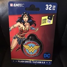 Wonder Woman 32GB Flash Drive Keychain EMTEC DC Comics 32 GB New In Package picture