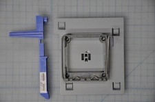 IBM Retention Module with Base Plate 775 25R8843 picture