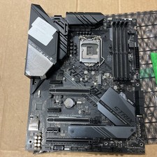 ASUS ROG Strix Z390-E Gaming LGA 1151 ATX Motherboard Not Working/For Parts READ picture