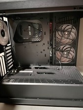 Hyte y40, 4 Pre-Installed fans, Vertical GPU Mount and 750 Watt Power Supply picture